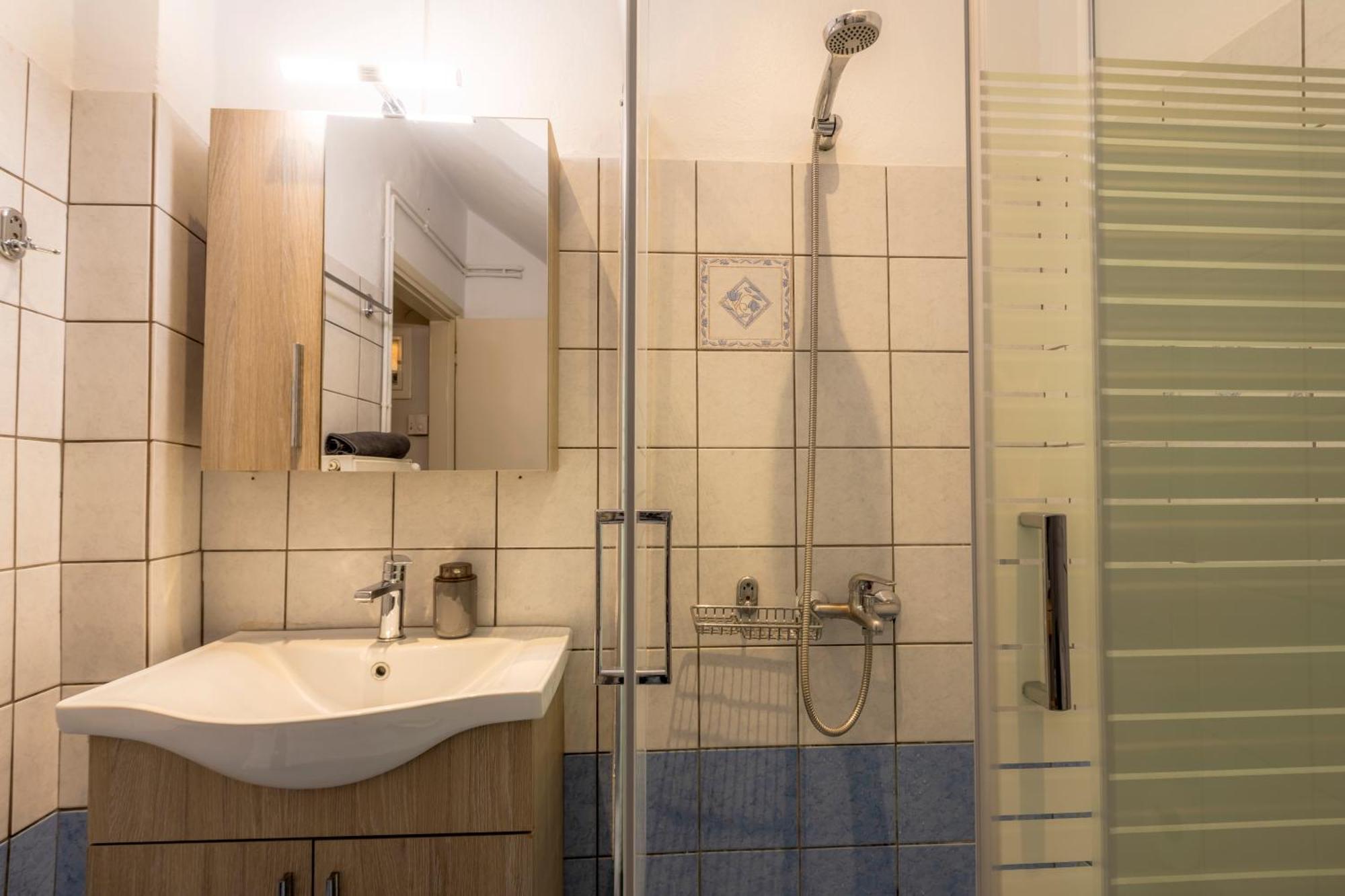 Korte Apartment 1 Arta Ngoại thất bức ảnh